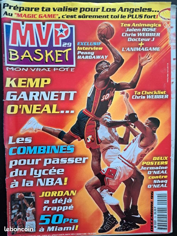 Lot 3 magazines NBA (image 2)