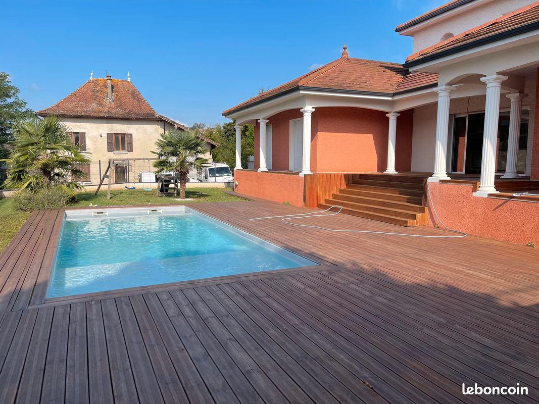 Maison 8 pièces 180 m² · à Saint-Clair-de-la-Tour · 180 m² · 439 000 €