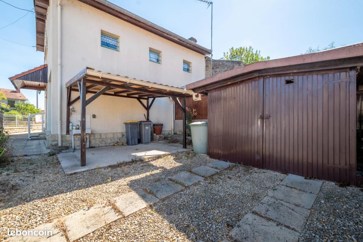 Maison 3 pièces 81 m² · à Robert-Espagne · 81 m² · 80 000 €