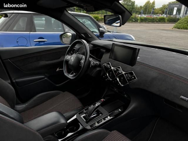 DS 3 Crossback BlueHDi 130 EAT8 Performance Line (image 3)