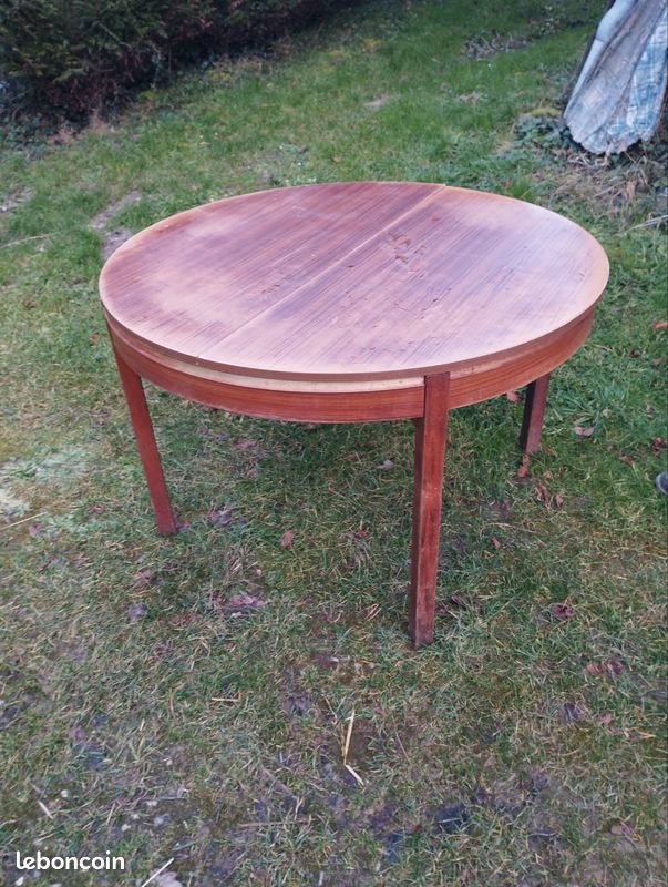 Table ronde plaqué (image 1)