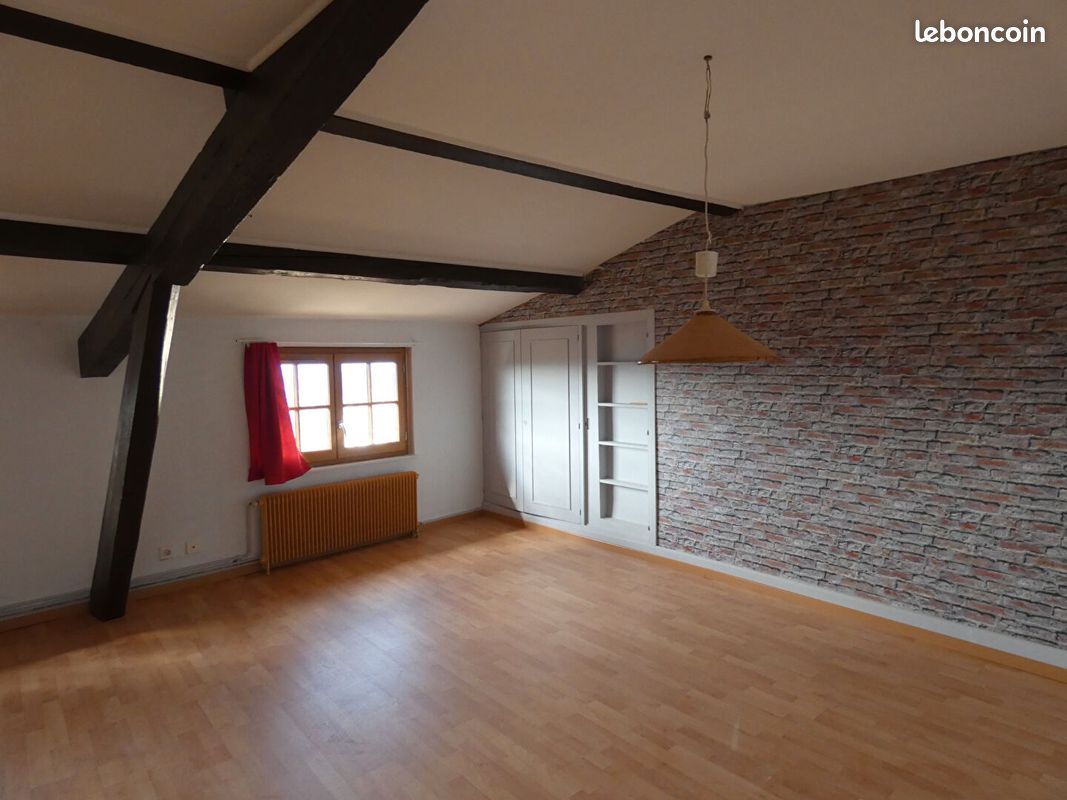 Appartement 3 pièces 72 m² · à Thiers · 72 m² · 370 €/mois