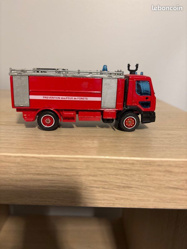 Solido - 1:43 - Lots de 20 camions de pompier - Catawiki