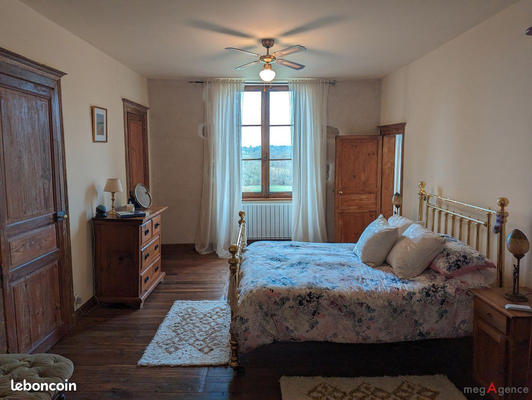 Manoir 10 pièces 638 m² - Lesterps 16420 (image principale 18)