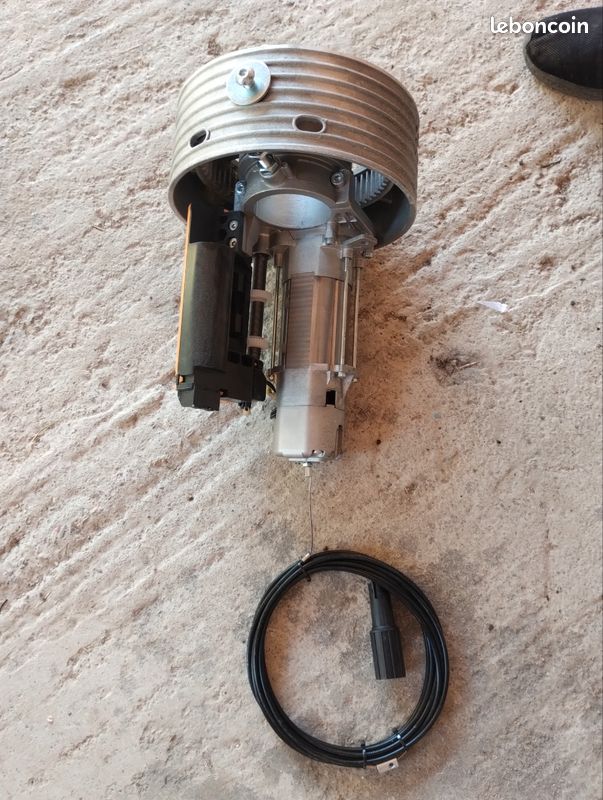 Moteur rideau métallique 200n/m (image 2)