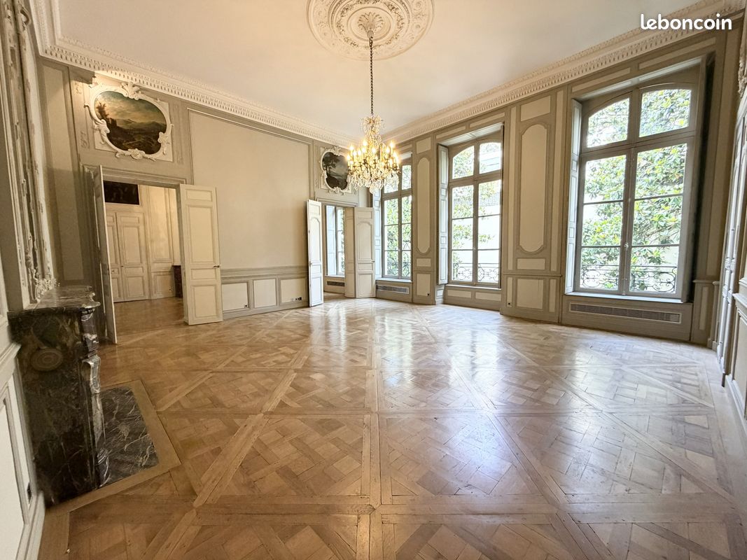 Appartement 5 pièces 201 m² · à Bordeaux · 201 m² · 3 600 €