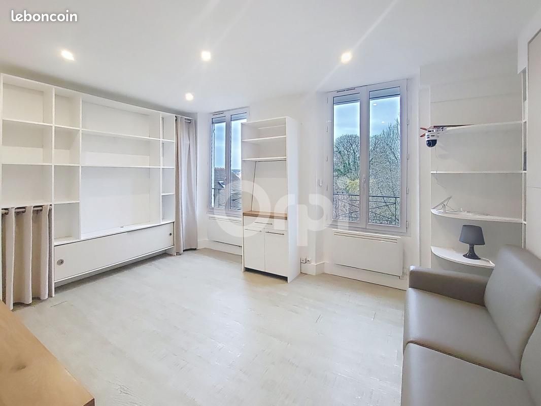 Appartement 1 pièce 20 m² · à Melun · 20 m² · 650 €