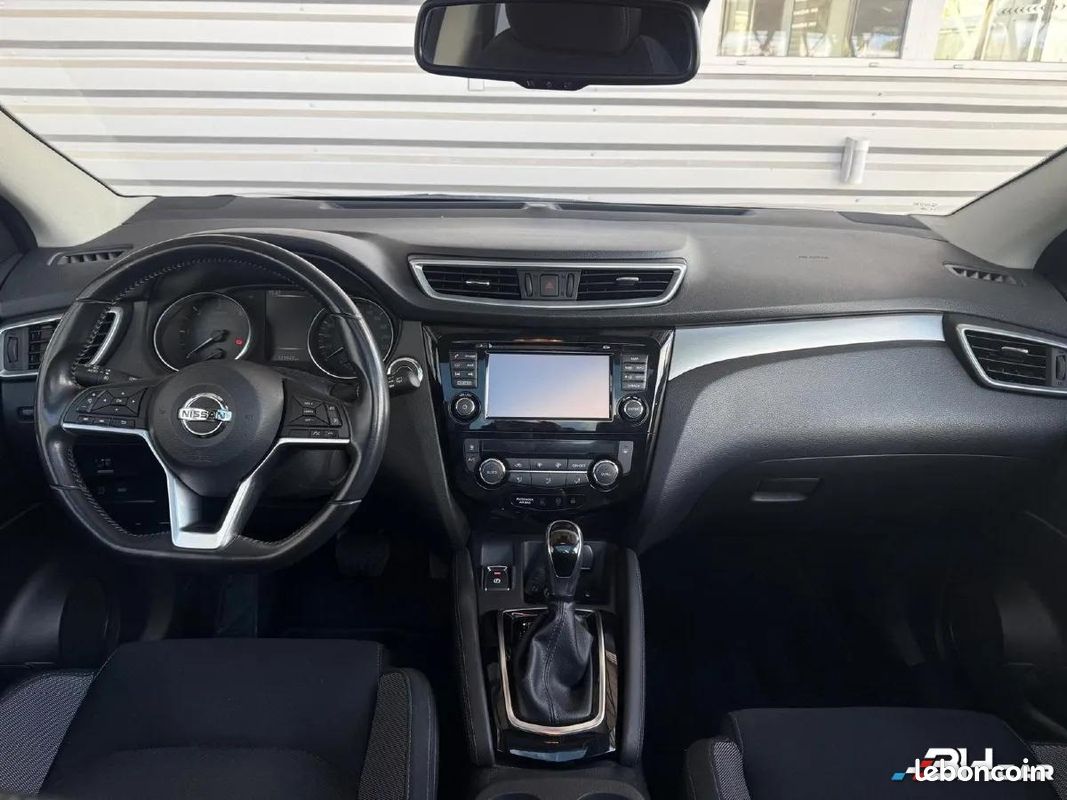 Nissan Qashqai GENERATION-II 1.6 DCI 130 N-CONNECTA 2WD X-TRONIC Caméra de recul- (image 12)