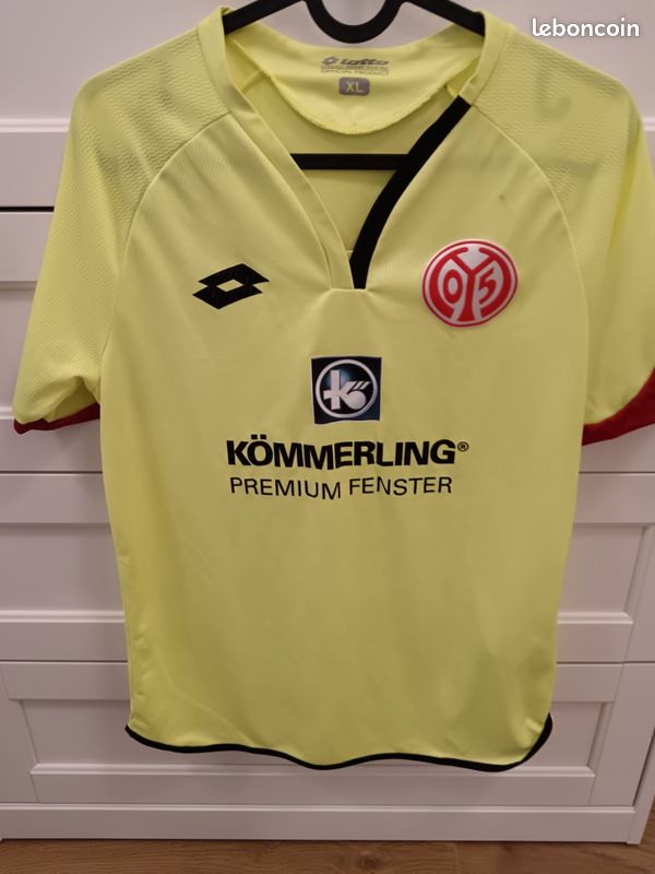 Maillot Football Taille S Mayence (image 1)