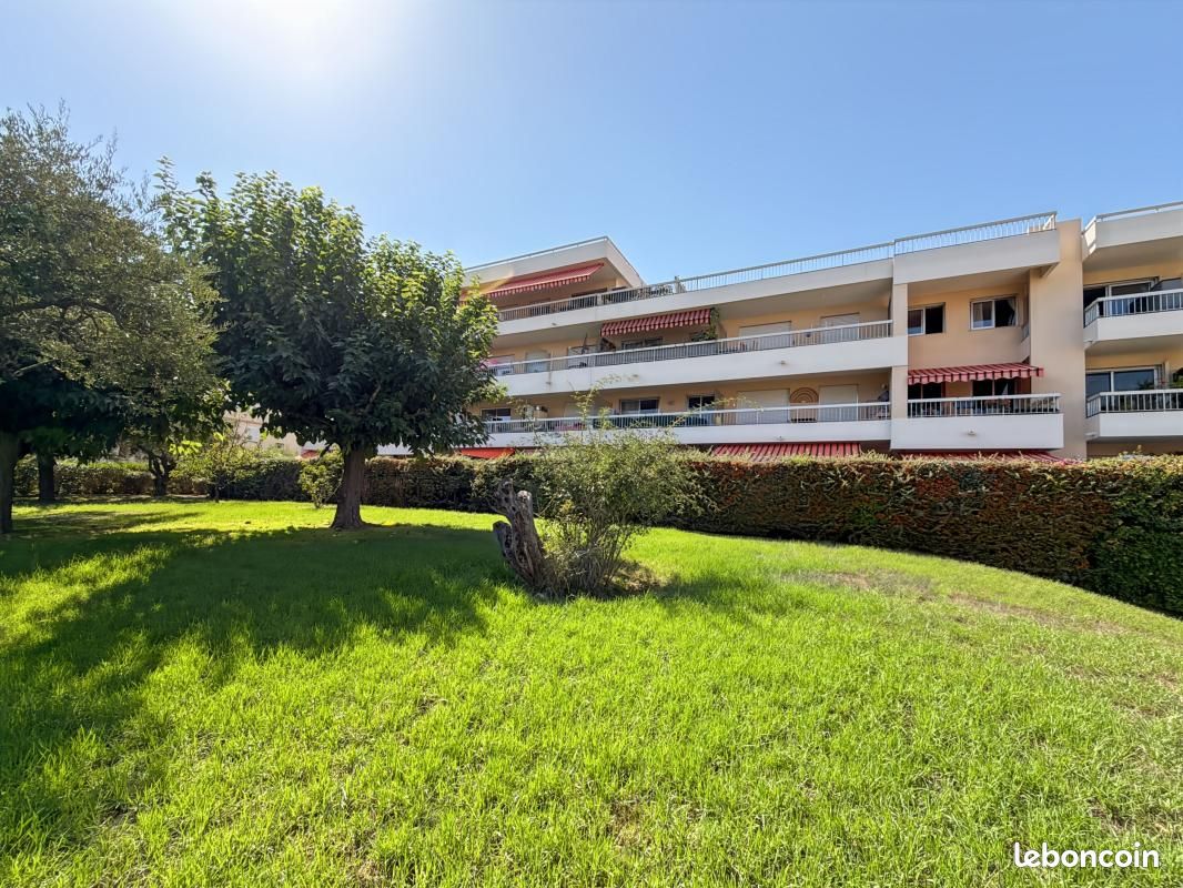 Appartement 1 pièce 24 m² · à Antibes · 24 m² · 790 €/mois