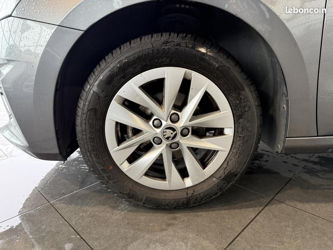Skoda Fabia 1.0 TSI 95 ch BVM5 Ambition (image 18)