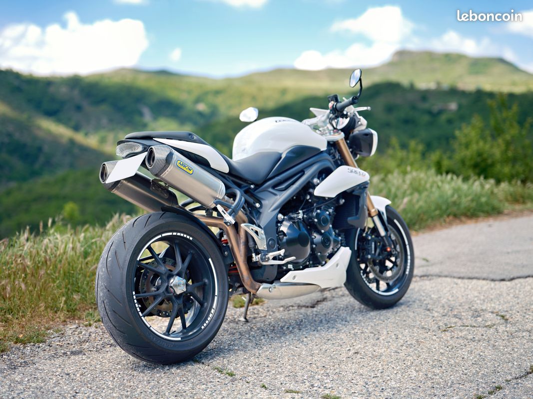 Vends Speed Triple Triumph 1050 (image 3)