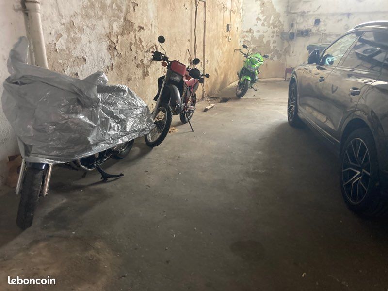 Emplacement moto, cyclo dans garage securisé (image 2)