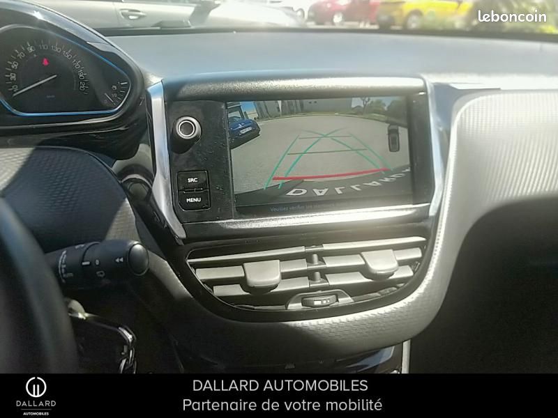 Peugeot 2008 1.2 PureTech 130ch E6.c Allure S&S EAT6 6cv (image 13)
