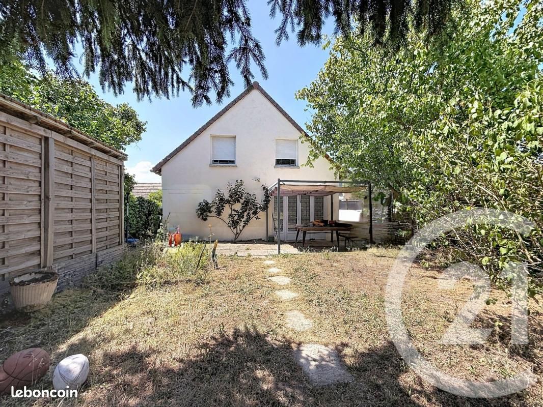 Maison 5 pièces 122 m² · à Chantelle · 122 m² · 139 000 €
