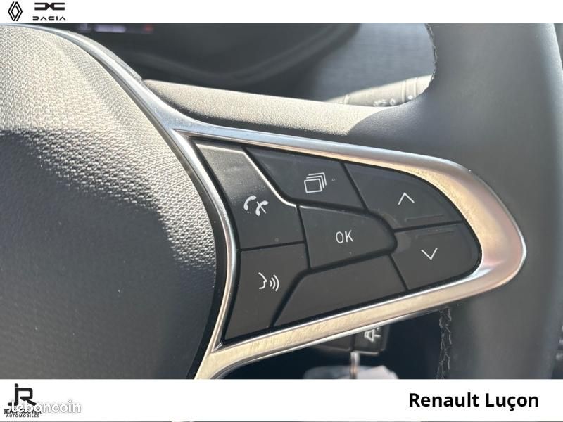 Renault Clio 1.5 dCi 100ch Evolution - 25 (image 18)
