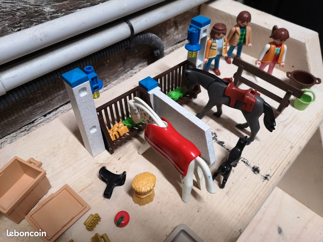Lot chevaux écurie playmobil (image 2)