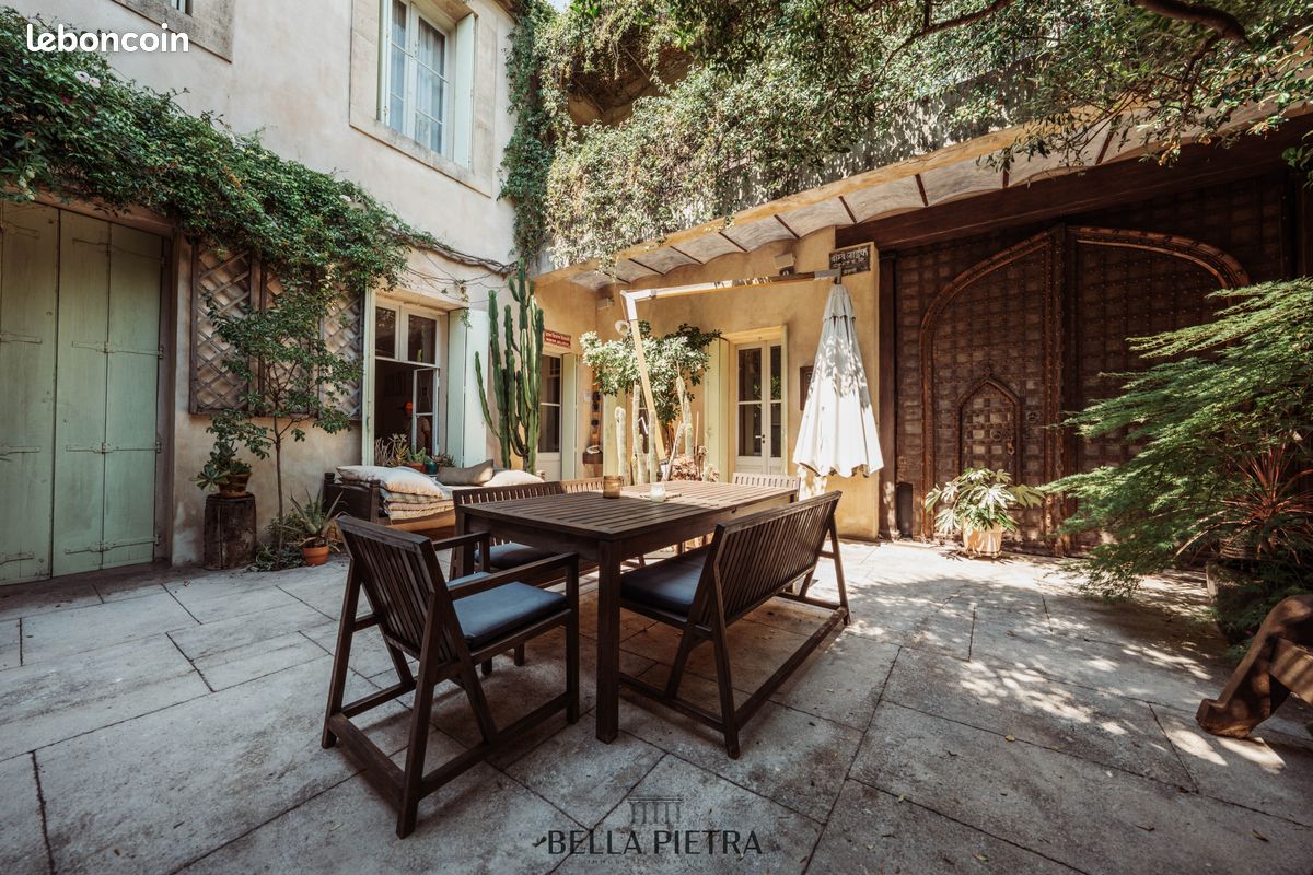 Maison 10 pièces 350 m² · à Lansargues · 350 m² · 1 575 000 €