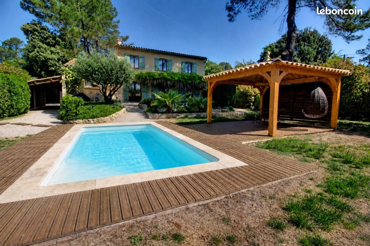 Maison 6 pièces 148 m² · à Le Thoronet · 148 m² · 569 000 €