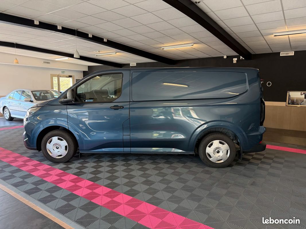 Van Amenagé Ford TRANSIT CUSTOM L1H1 2.0 Ecoblue 110ch Trend ~ AMENNAGER KAPAM ~ PANNEAUX SOLAIRE (image 2)