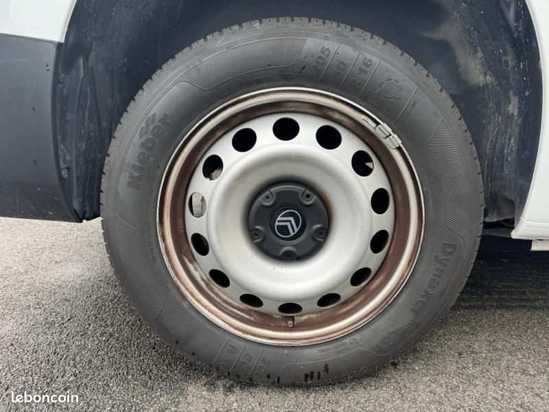 Citroen Berlingo Van XL 950kg BlueHDi 100 Pack Premium Connect / GPS / CAMERA / 3PL / 14908 HT (image 45)