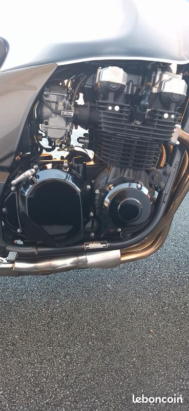 KAWASAKI ZR7 1ére main (image 6)