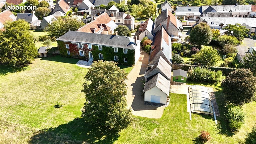 Maison 12 pièces 515 m² · à Esvres · 515 m² · 1 180 000 €