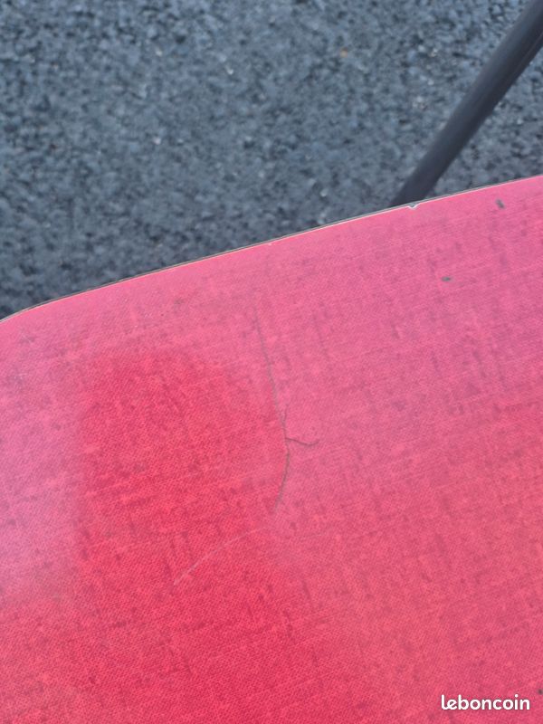 Lot de 4 anciennes chaises en formica rouge (image 4)