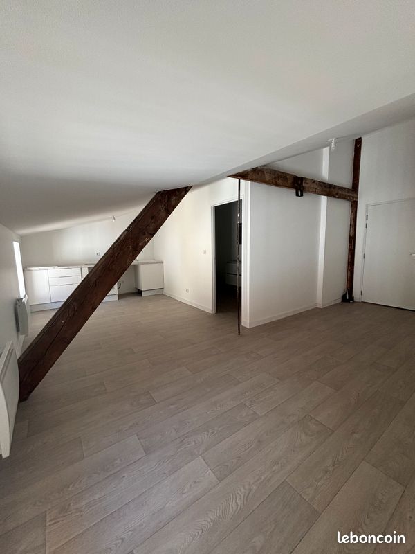 Appartement 3 pièces 46 m² · à Montréal-la-Cluse · 46 m² · 590 €/mois