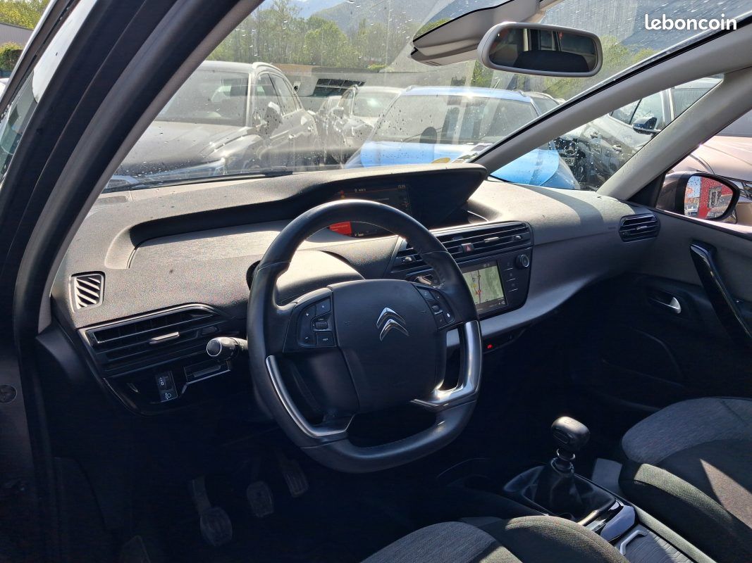 Citroen c4 space tourer 1.6 hdi 120 cv bvm6 7 places (image 8)