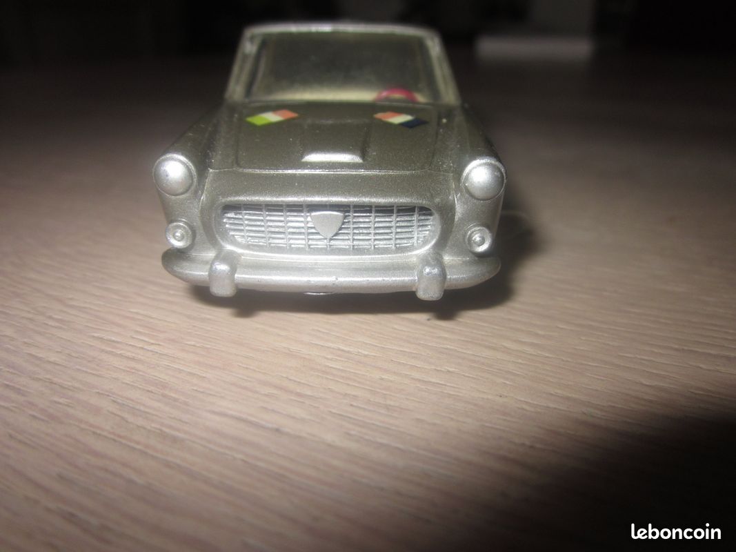 Solido Lancia Flaminia Serie 100 – Miniature D'occasion, Collection