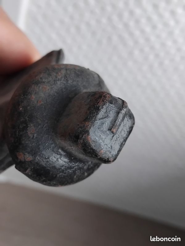 A saisir gros lot de 18 pointes métalliques fer de lance brute fer forgé métal plein robuste garde-corps portail porte portillon grille clôture jardin garniture ornement qualité pro (image 5)