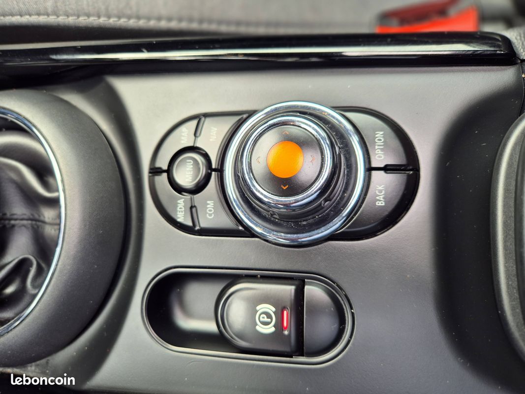MINI Clubman Cooper 136 ch Edition Kensington (image 4)