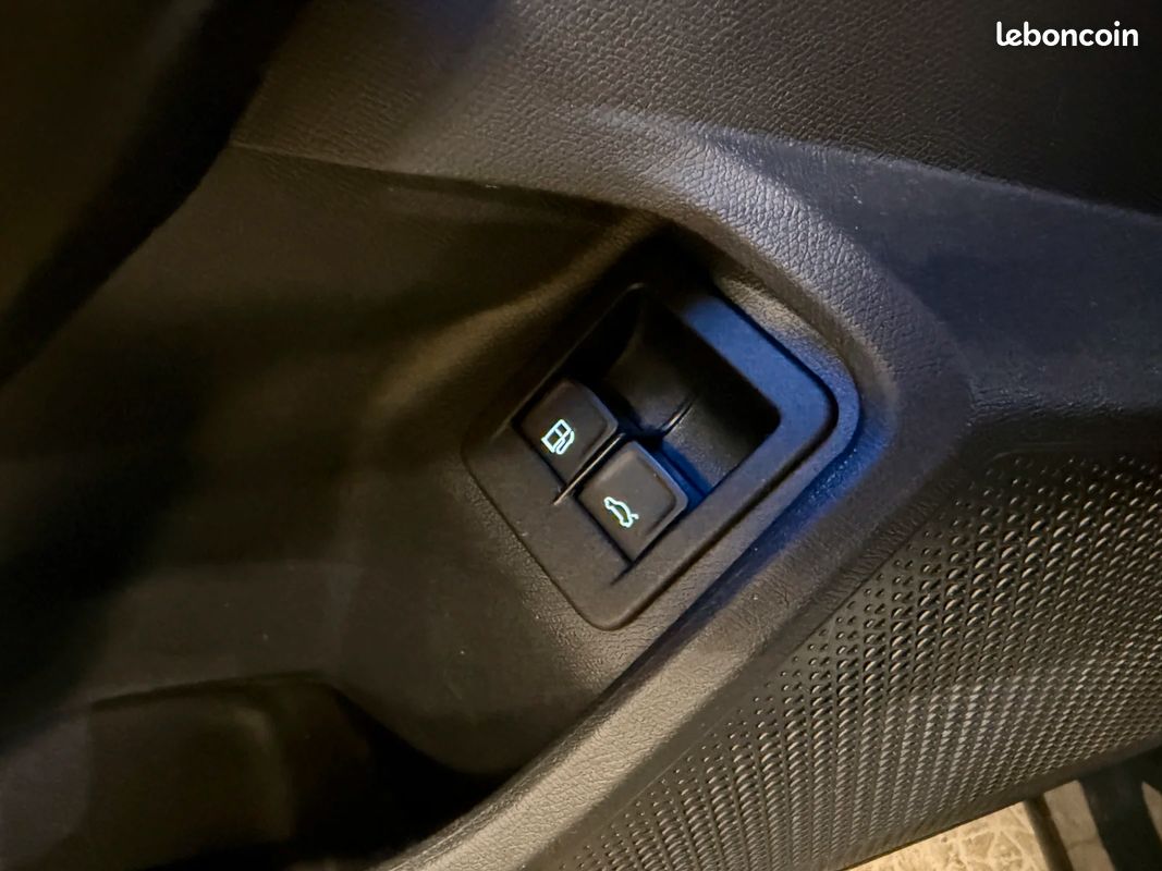 Cupra FORMENTOR VZ e-Hybrid (image 24)