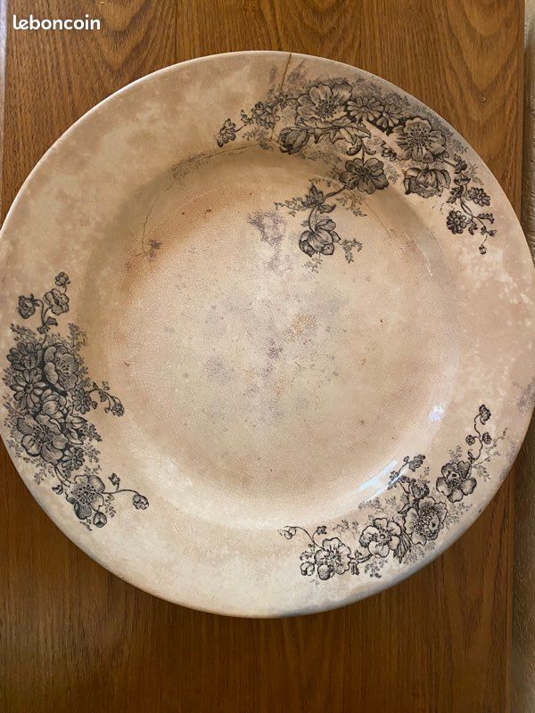 Plat ancien (image 1)
