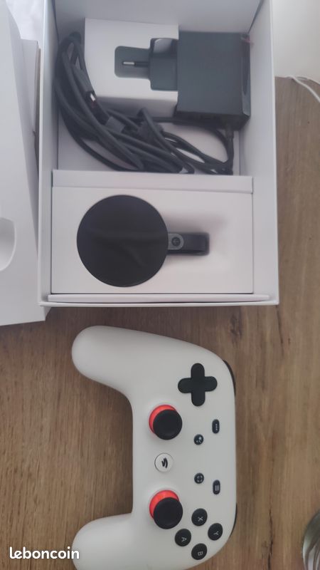 Chromecast 4K ultra + manette bluetooth (image 1)