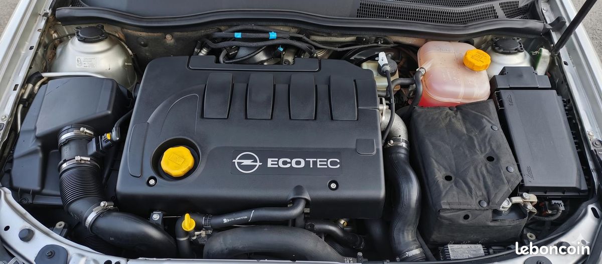 Opel Astra 1.9 CDTI 120 Cosmo (image 12)