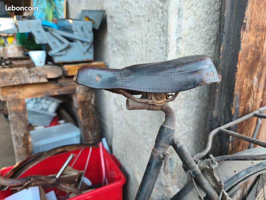 Selle De Vélo Homme Bauriat Ancienne 1910/15 Occasion Patinée