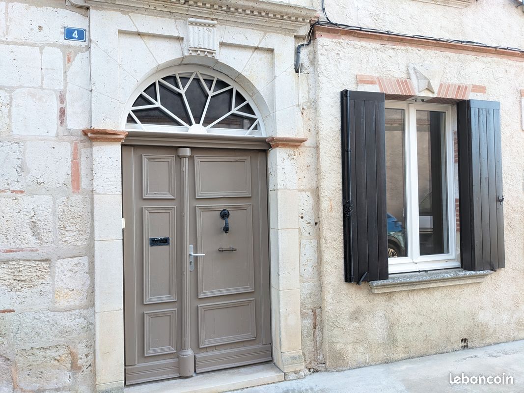 Maison 6 pièces 178 m² · à Lavit · 178 m² · 175 000 €