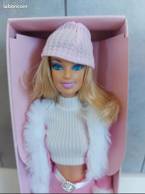 BARBIE SIGNATURE CHAMPAGNE Chic,Neuve,Roma Fashion Doll Convention EUR 100,00 - FR BARBIE SIGNATURE CHAMPAGNE Chic,Neuve,Roma Fashion Doll Convention EUR 100,00 - FR