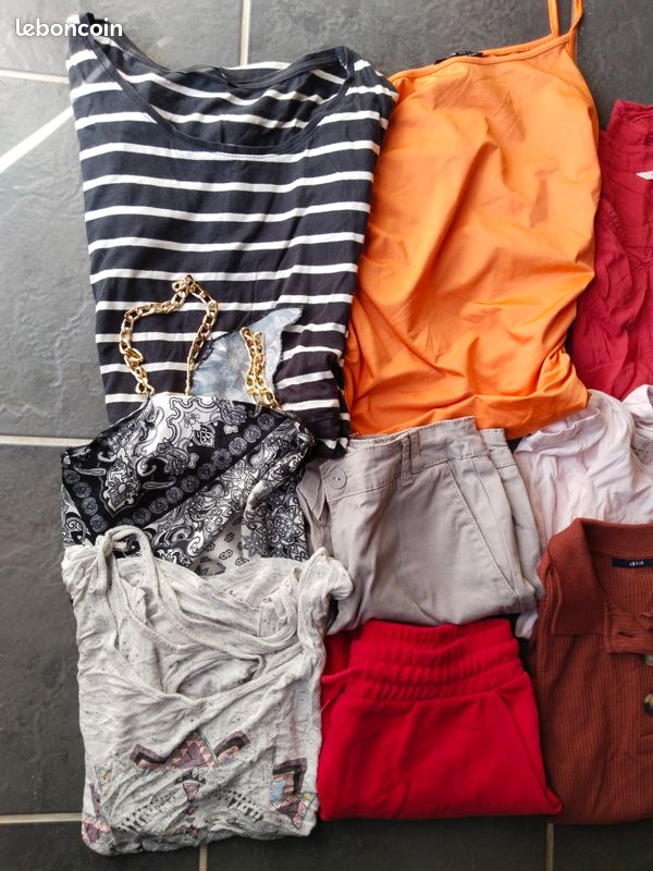 Joli lot de 16 vêtements de marque femme taille XS 34 Vêtements