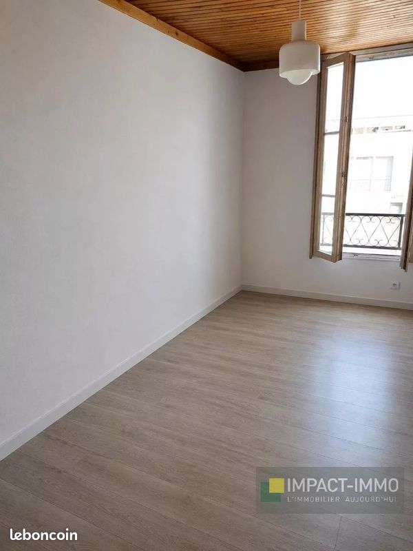 Appartement 1 pièce 18 m² · à Courbevoie · 18 m² · 153 000 €