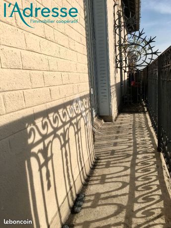 https://img.leboncoin.fr/api/v1/lbcpb1/images/87/a3/5a/87a35afb1577a76e1e9b615d0b141ad51e26a56a.jpg?rule=ad-image