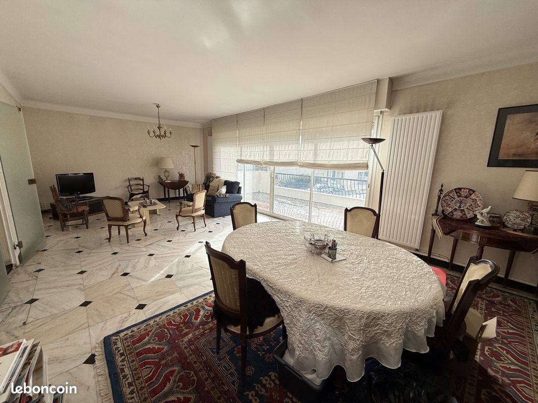Maison 7 pièces 236 m² · à Eysines · 236 m² · 575 000 €
