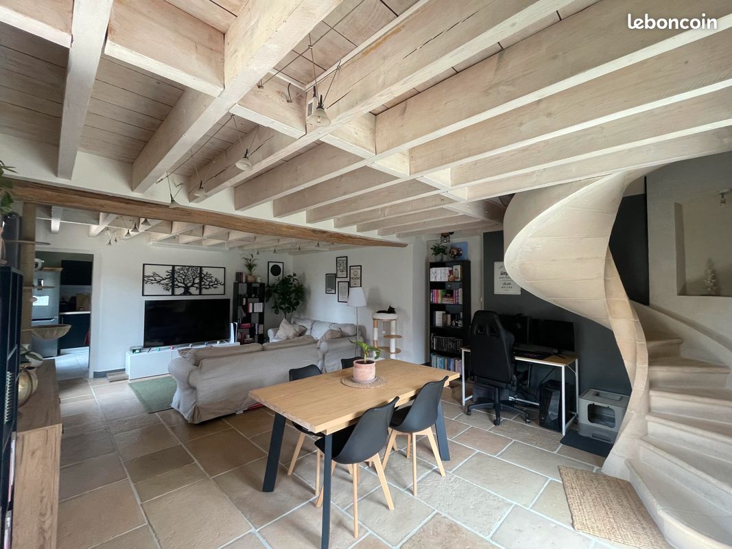Maison 2 pièces 80 m² · à Terres de Bord · 80 m² · 160 000 €