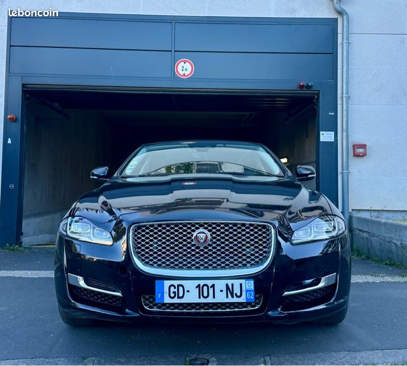 Jaguar XJ V6 3.0 300 CH BVA8 Portfolio (image 2)