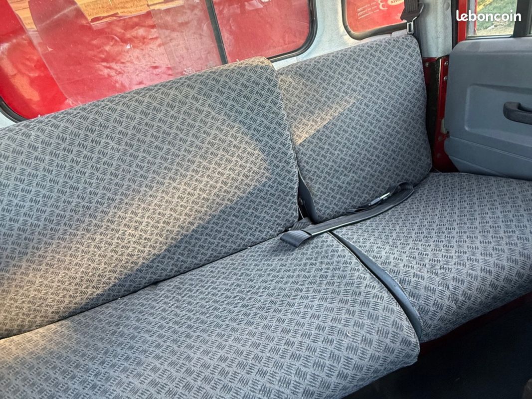 LAND ROVER 110 DEFENDER 130 Td5 19800km (image 13)