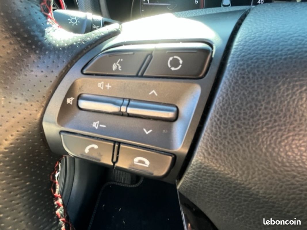 HYUNDAI KONA 1.6 CRDi 136 DCT-7 Creative (image 23)