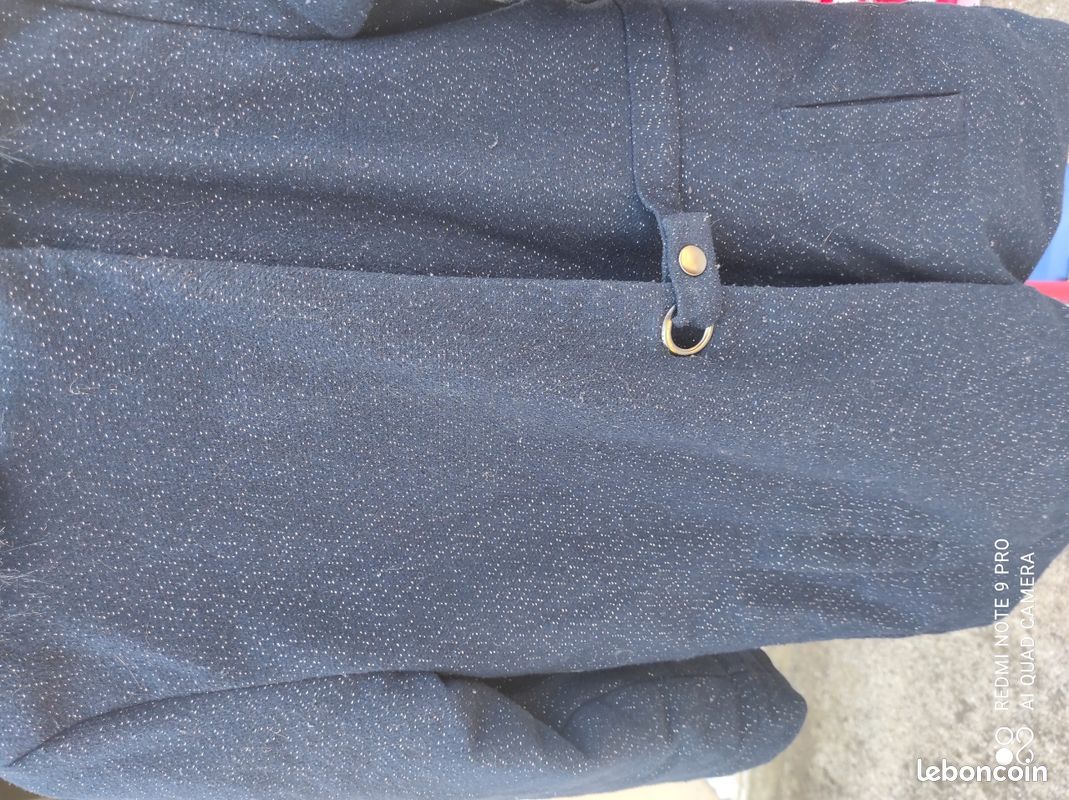 Blouson fille bleu marine à paillettes 10 ans (image 4)