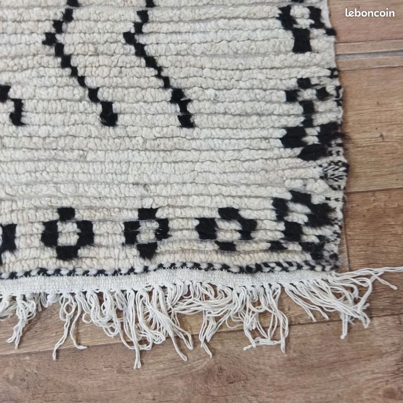 Tapis berbère en laine naturelle – 175 × 125 cm (image 7)